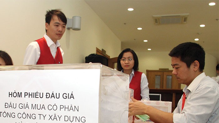 Số lượng cổ phần của một lô không thấp hơn 5% vốn điều lệ của công ty
