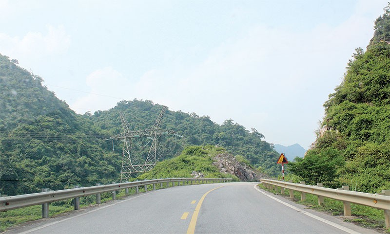 Nhiều vấn đề đáng suy ngẫm trong việc rao và quản lý đất nông, lâm nghiệp được các đại biểu Quốc hội chỉ ra.
Ảnh: Hoài Nam