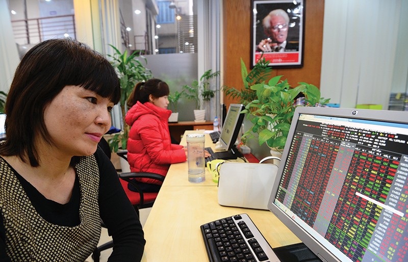 Giá xăng dầu giảm có tác động tích cực đến phát triển kinh tế 