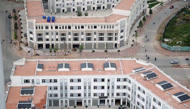 Hai công trình Trung tâm Thế giới trẻ thơ và Trung tâm Triển lãm của TSQ được người dân phản ánh là giống như nhà liền kề - Ảnh: Dũng Minh