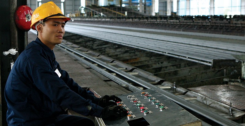 Các doanh nghiệp thép trong nước đang thận trọng với kế hoạch sản xuất những tháng cuối năm