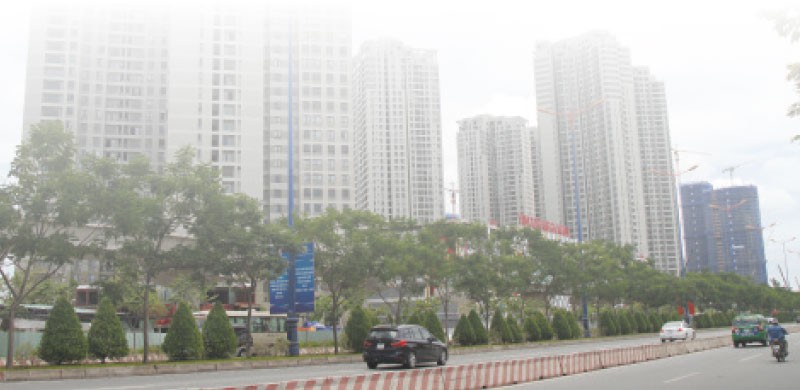 Hạ tầng giao thông liên vùng giúp thị trường 
bất động sản TP.HCM phát triển đồng đều hơn. Ảnh: Gia Huy