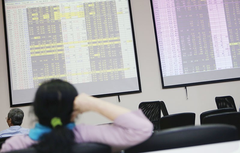 Rất nhiều chiến lược mua bán khác nhau được các nhà đầu tư áp dụng giai đoạn này
