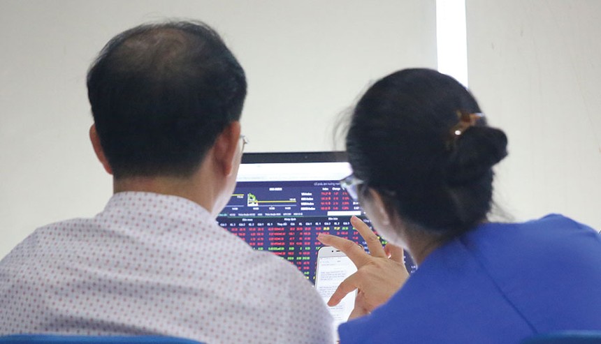 Các hành vi thao túng giá cổ phiếu nếu không có biện pháp xử lý mạnh tay thì sẽ để lại nhiều hệ lụy cho thị trường
