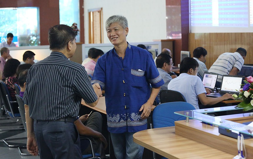 Nhiều nhà đầu tư dù hâm mộ bóng đá nhưng nhiều khả năng vẫn không xao nhãng việc tìm kiếm cơ hội đầu tư