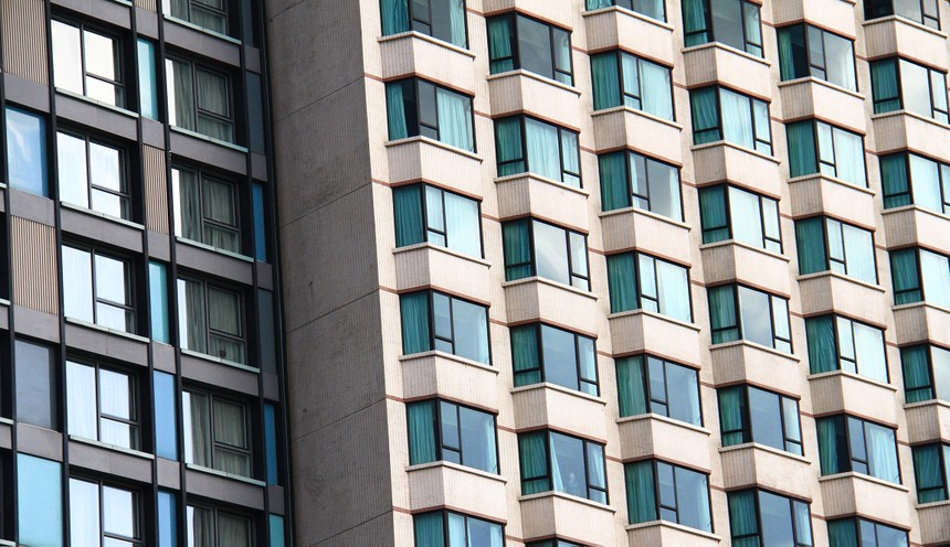 Bất động sản cho thuê đang là phân khúc được nhiều nhà đầu tư hướng tới, nhưng hành lang pháp lý vẫn còn những khoảng trống lớn. Ảnh: Bình Minh.