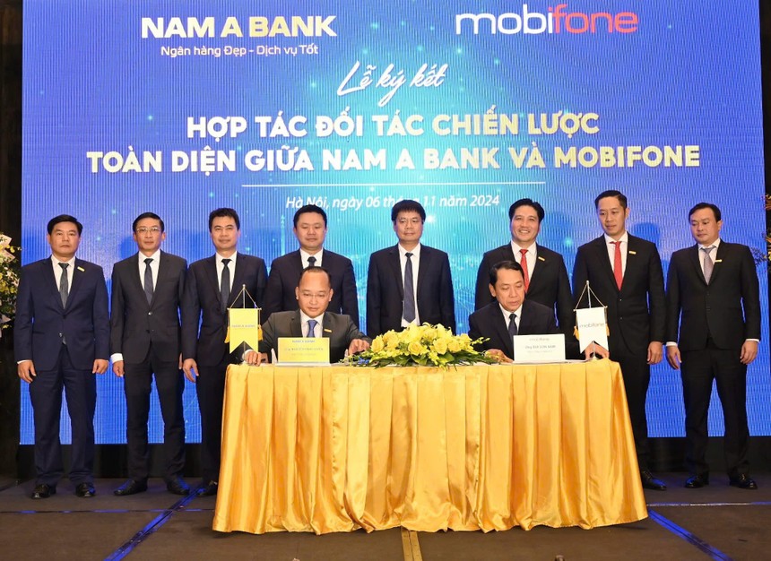 Nam A Bank và MobiFone ký kết hợp tác chiến lược.