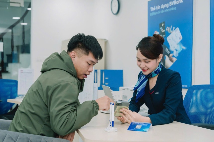 Hộ kinh doanh tiện lợi hơn khi mở tài khoản trên ứng dụng Digimi BVBank