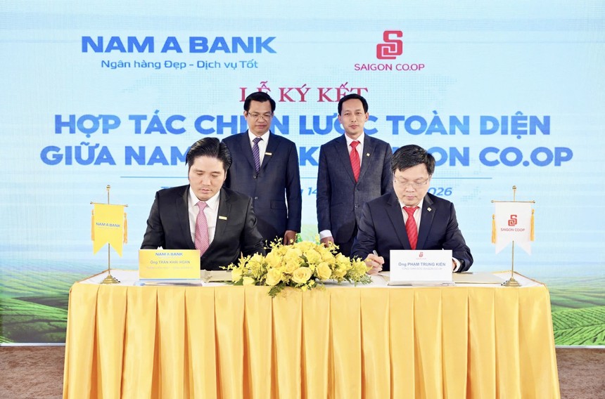 Đại diện Nam A Bank và Saigon Co.op ký kết thỏa thuận hợp tác chiến lược toàn diện