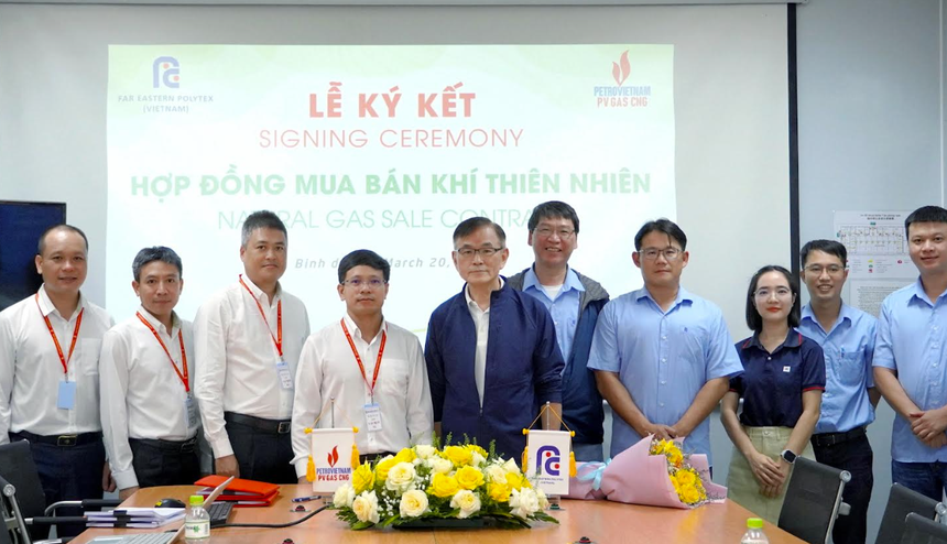 Đại diện PV GAS CNG và FEPV tại buổi ký kết Hợp đồng mua bán khí thiên nhiên