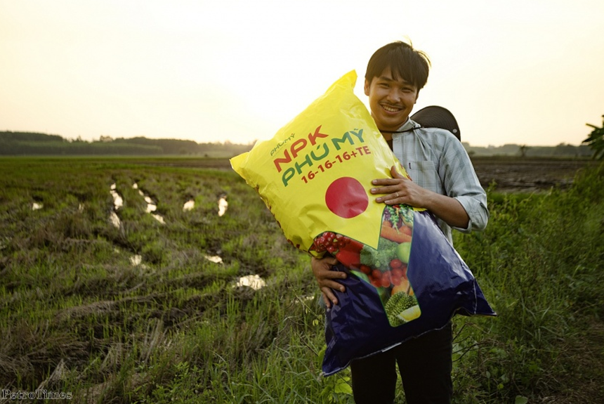 Nhờ áp dụng mô hình kinh doanh mới, PVFCCo ghi nhận kết quả tích cực trong 6 tháng đầu năm 2025, với sản lượng kinh doanh phân bón Phú Mỹ vượt xa kế hoạch