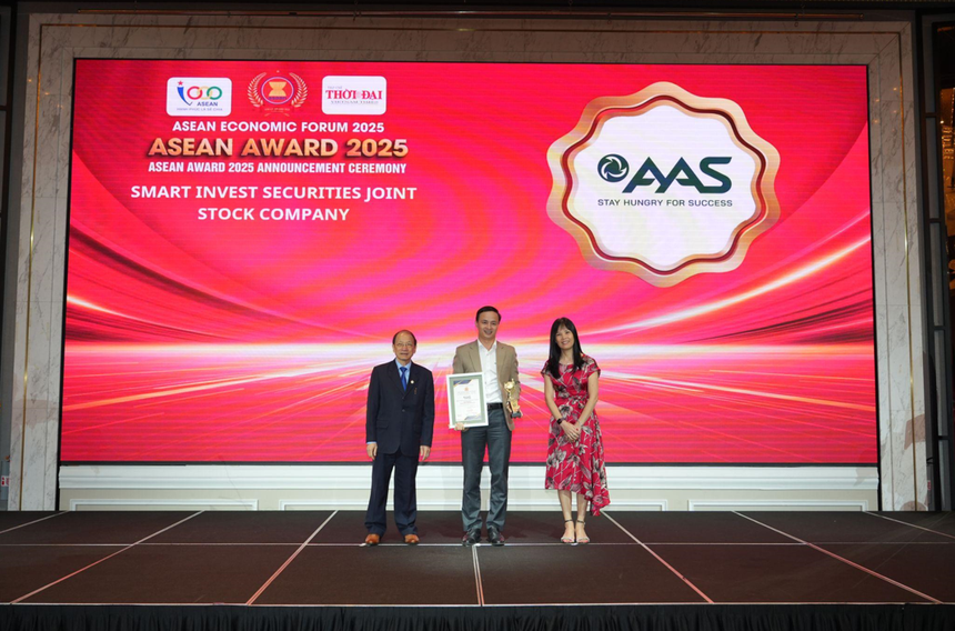 Lãnh đạo AAS nhận giải thưởng danh giá “Doanh nghiệp Tiêu biểu ASEAN 2025”