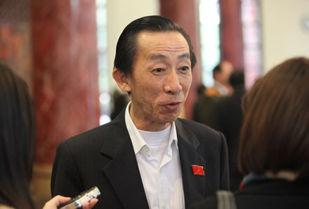 TS. Trần Hoàng Ngân: Mục tiêu tăng trưởng 6,7% là một thử thách cho Chính phủ nhiệm kỳ mới