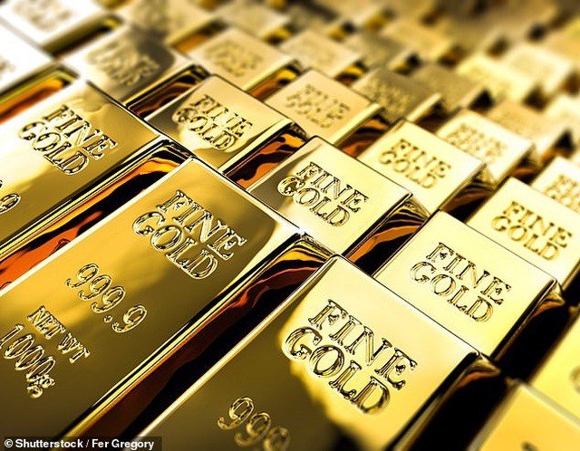 Các nhà chức trách đã chính thức thông báo tin tức trên các phương tiện truyền thông trong một nỗ lực để tìm ra người đã để lại một túi vàng trị giá 152.000 bảng Anh (hơn 4 tỷ đồng) trên một chuyến tàu ở Thụy Sĩ.