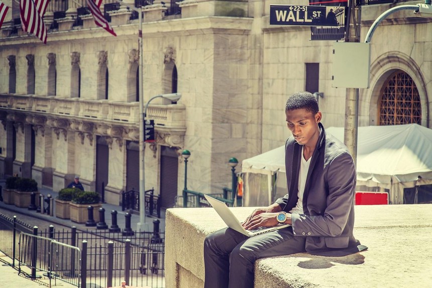 Thị trường tài chính 24h: Dòng tiền trên thị trường chứng khoán ngày càng lớn