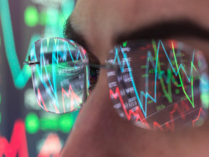 Ồ ạt xả bán cổ phiếu HPG và STB, khối ngoại bán ròng hơn 700 tỷ đồng trong phiên hồi phục ngày 22/8