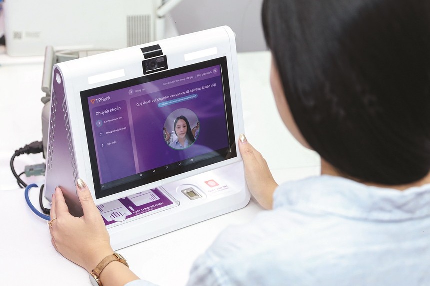 Xác thực bằng sinh trắc học vừa bảo vệ tài khoản của khách hàng, vừa giúp ngân hàng chống rủi ro gian lận.