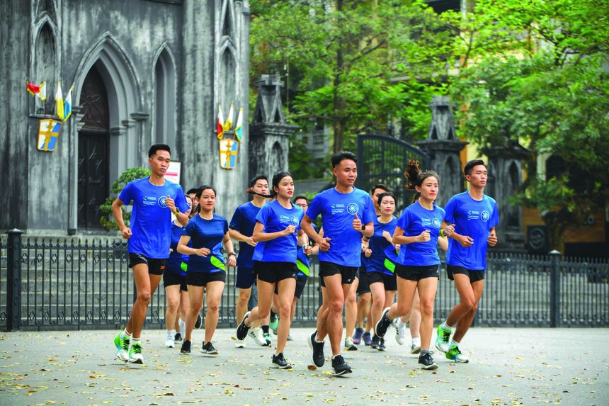 Thông qua giải chạy, Standard Chartered hướng đến việc tôn vinh truyền thống và đề cao giá trị bền vững.