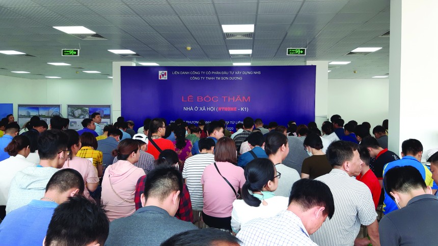 Nhu cầu nhà ở xã hội hiện rất lớn. Ảnh: Bình Minh.