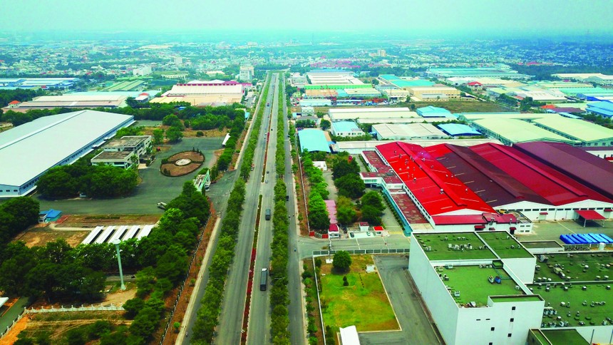 Các giao dịch thuê đất công nghiệp, kho xưởng xây sẵn trong 3 năm trở lại đây tại phía Nam chủ yếu đến từ khách thuê trong nước. Ảnh: Lê Toàn.