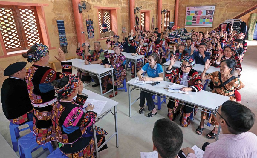 Tín dụng do NHCSXH triển khai góp phần thực hiện thành công các chương trình mục tiêu quốc gia về giảm nghèo, xây dựng nông thôn mới.