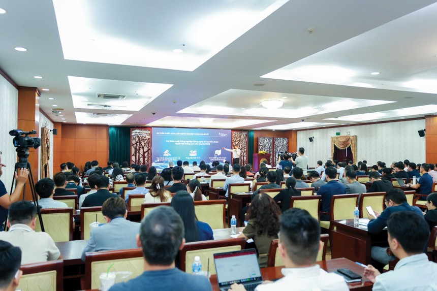 Hội thảo “Pháp lý tài sản số trước thềm ban hành Luật Công nghiệp Công nghệ số”, do Cục Công nghiệp Công nghệ thông tin và Truyền thông phối hợp với Hiệp hội Blockchain Việt Nam tổ chức ngày 6/12/2024.