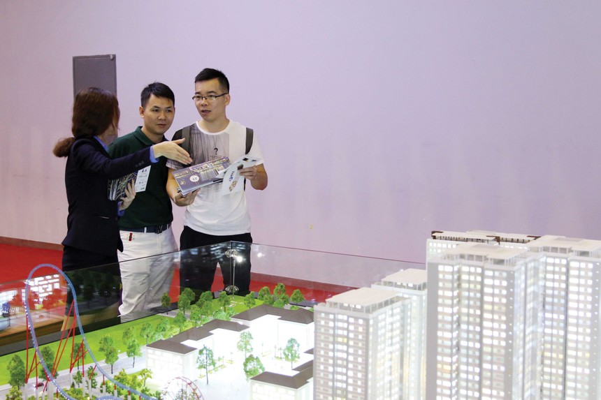 Nhà đầu tư cá nhân quay trở lại với phân khúc căn hộ TP.HCM. Ảnh: Việt Dũng.