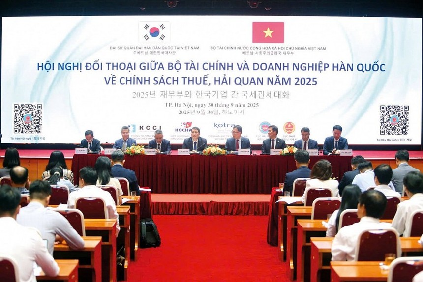 Toàn cảnh Hội nghị đối thoại giữa Bộ Tài chính và doanh nghiệp Hàn Quốc về chính sách thuế, hải quan năm 2025. Ảnh: Đức Minh