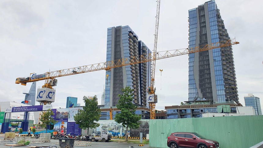 Nhiều dự án căn hộ mới ra mắt thị trường TP.HCM. Ảnh: Lê Toàn.