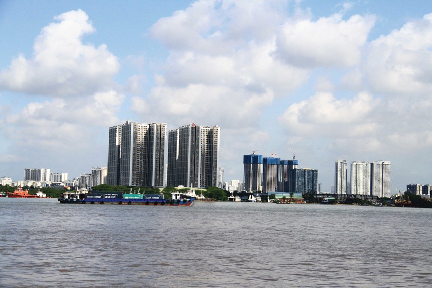 Tại TP.HCM, nguồn cung căn hộ mới vẫn chủ yếu là cao cấp và siêu sang. Ảnh: Bình Minh.