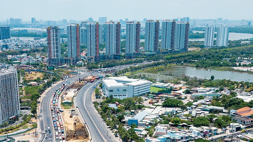 Nguồn cung căn hộ tại TP.HCM đang được bổ sung mạnh mẽ. Ảnh: Bình Minh.