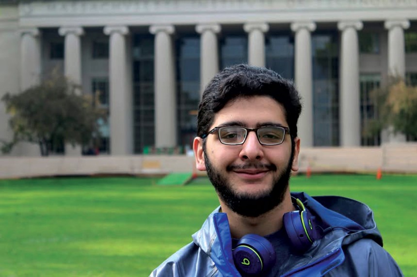 Sualeh Asif, 25 tuổi, đồng sáng lập Anysphere đã trở thành tỷ phú khi công ty này được định giá 29,3 tỷ USD.