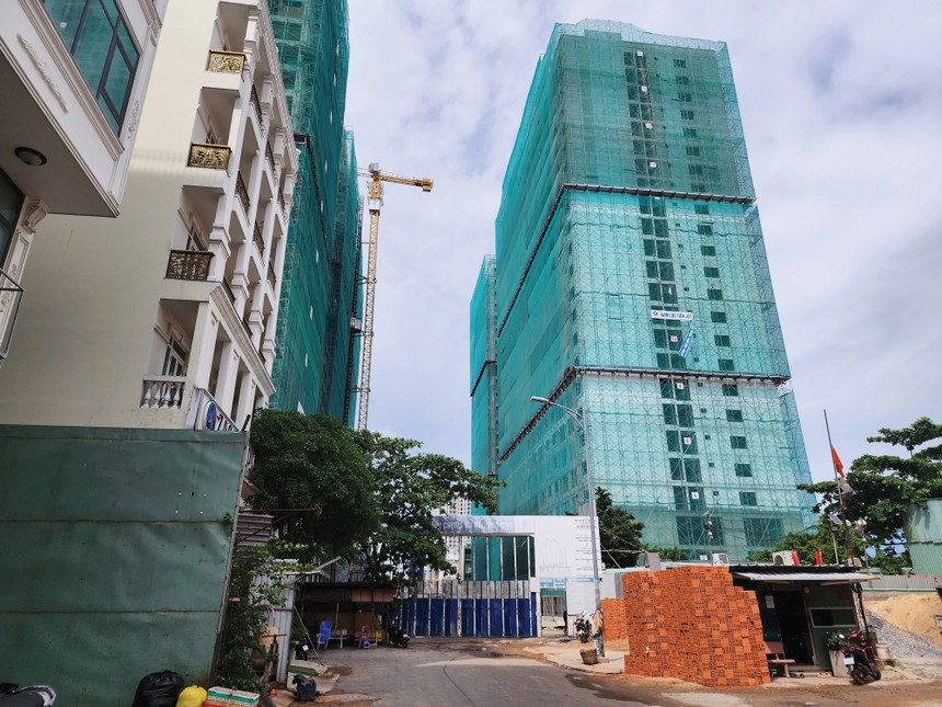 Dự án nhà ở xã hội Phú Thọ DMC đang đẩy nhanh tiến độ để kịp nghiệm thu và bàn giao đưa vào sử dụng vào tháng 8/2026. Ảnh: Việt Dũng.