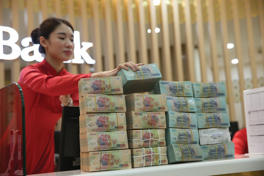 Nền kinh tế Việt Nam đang dựa rất lớn vào tín dụng ngân hàng.
