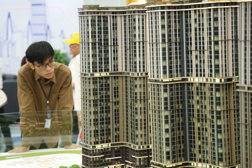 Tiếp cận nhà ở chưa bao giờ là dễ dàng với người trẻ. Ảnh: Dũng Minh.