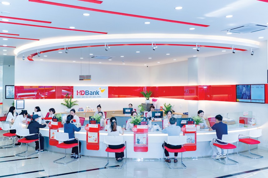 Việc thận trọng hơn trong cấp vốn của các ngân hàng là cần thiết trong bối cảnh rủi ro kinh tế gia tăng.
