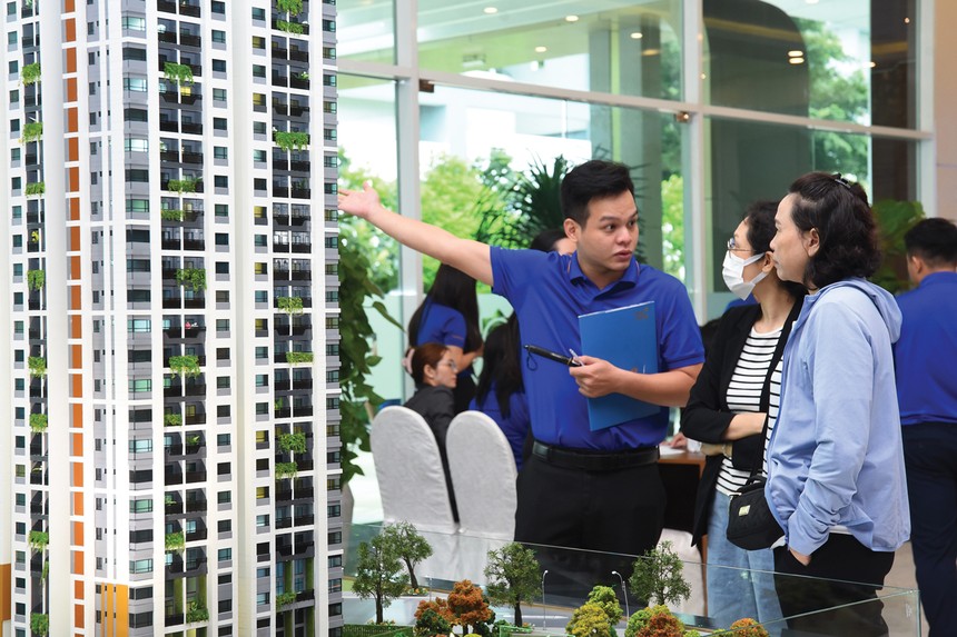 Nhà đầu tư không còn dễ dàng xuống tiền theo tâm lý đám đông. Ảnh: Dũng Minh.