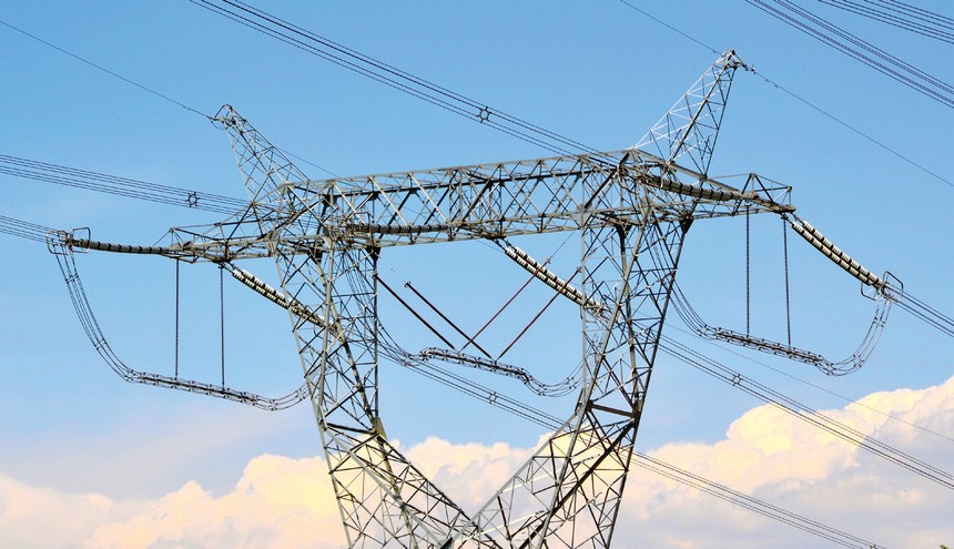 Trung Quốc phá vỡ thế độc quyền ngành điện