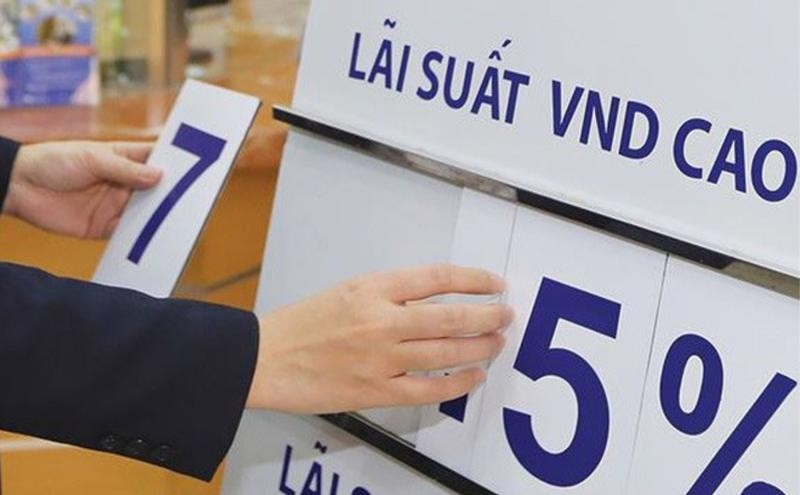 Lãi suất tăng, chứng khoán sẽ tiếp tục phân hóa