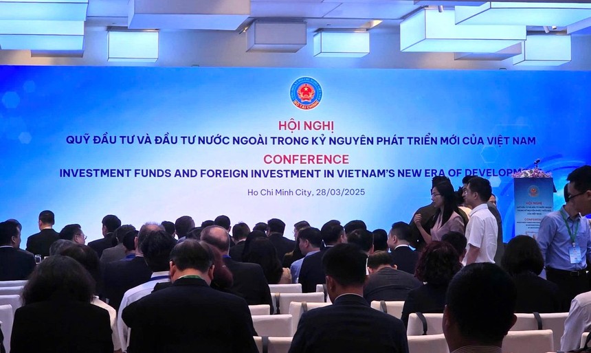 Thúc đẩy huy động vốn qua quỹ đầu tư và khu vực đầu tư nước ngoài