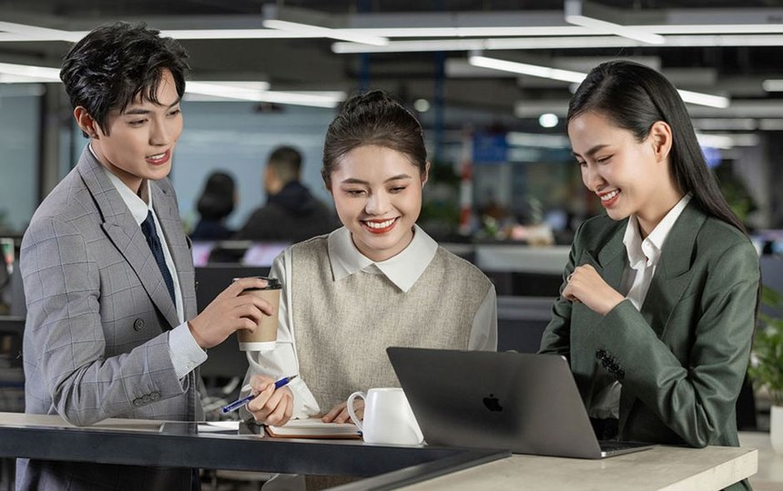 Giao dịch chứng khoán sáng 15/6: Nhóm cổ phiếu chứng khoán đua nhau khởi sắc