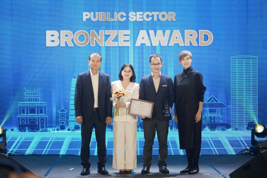 Hệ sinh thái Giao thông thông minh ELCOM ITS được trao giải Đồng ở hạng mục Sản phẩm số dành cho khu vực công.
