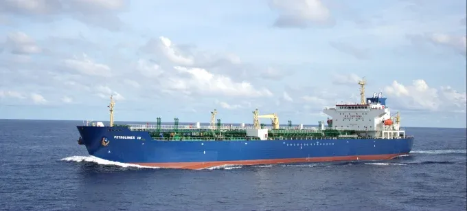 Xăng dầu đường thủy Petrolimex (PJT) mục tiêu lợi nhuận giảm, chi trả cổ tức 6% bằng tiền mặt