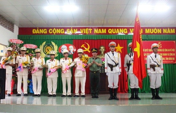 Công bố quyết định thành lập Công an thành phố Long Khánh