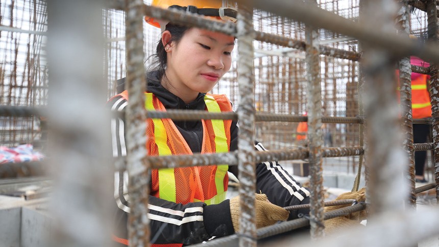 5 tháng đầu năm, tăng trưởng doanh thu nhóm bảo hiểm xây dựng ghi nhận sự đột biến, 
đạt trên 200%.