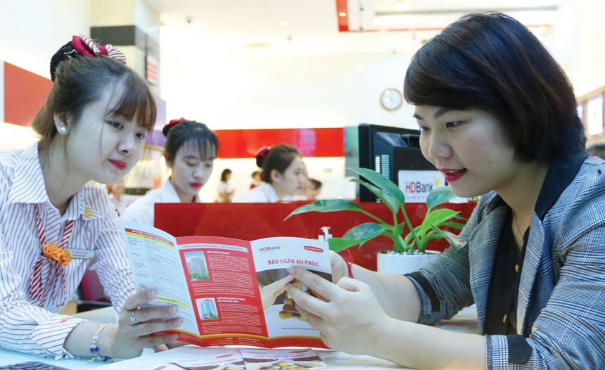 Manulife, AIA, Dai-ichi Life Việt Nam, Prudential, MB Ageas Life là những công ty bảo hiểm Top đầu thị trường về doanh thu phí mới đến từ kênh 
bancassurance.