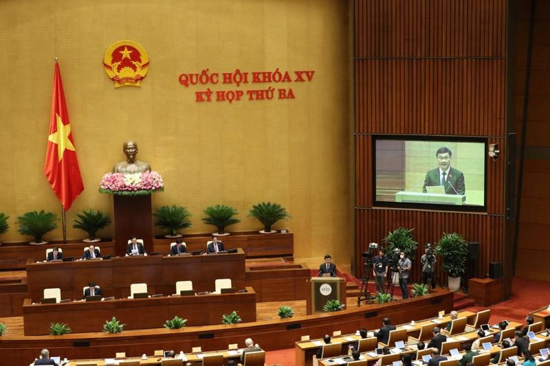 Quốc hội nghe báo cáo thẩm tra tình hình kinh tế - xã hội: (Ảnh - Duy Linh).