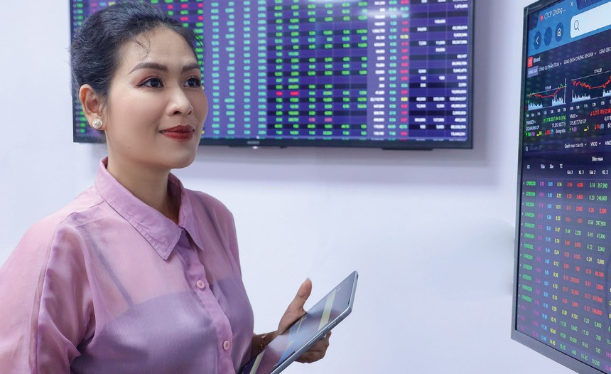 Cổ phiếu của các doanh nghiệp chi trả cổ tức bằng tiền mặt thường được nhà đầu tư quan tâm.