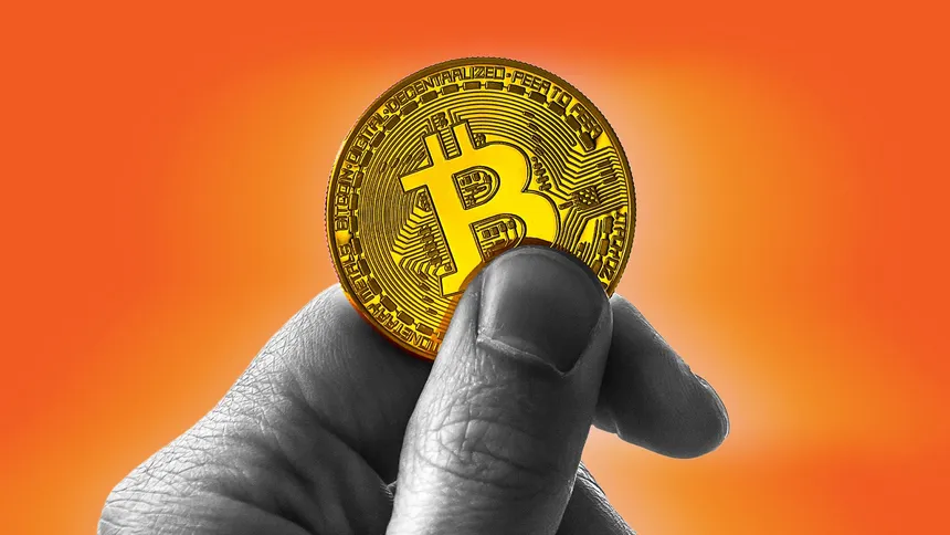 Tại sao giá Bitcoin không thể trụ vững trên mốc 70.000 USD?