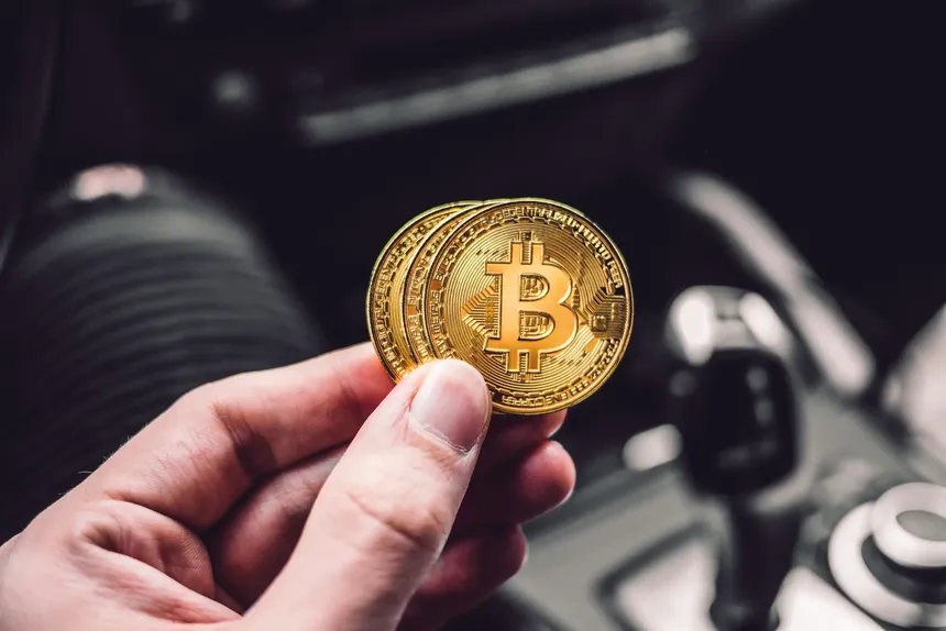 Nhà đầu tư "dài hạn" Bitcoin nhất quyết không buông tay bất chấp thị trường lao dốc